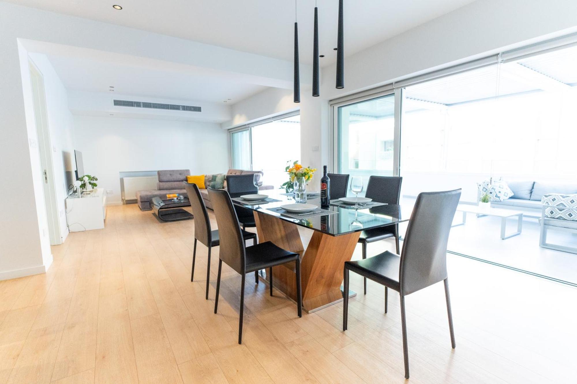 Wealthystays Nicosia Luaran gambar